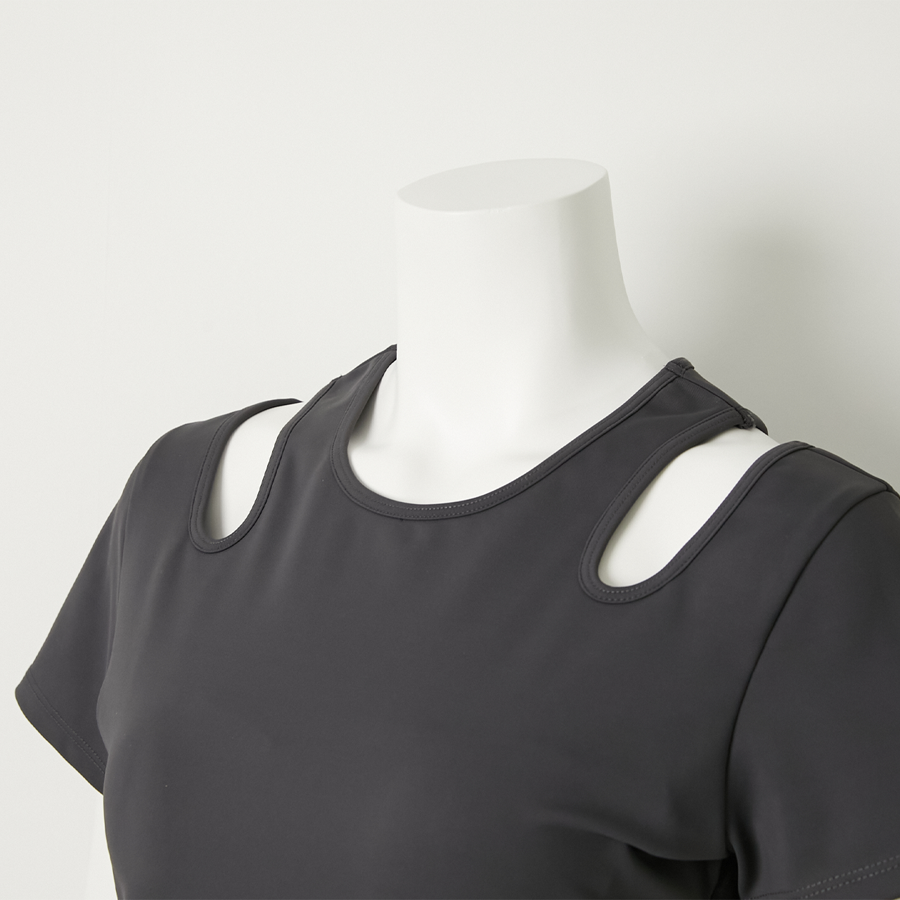 CUP-IN TEE