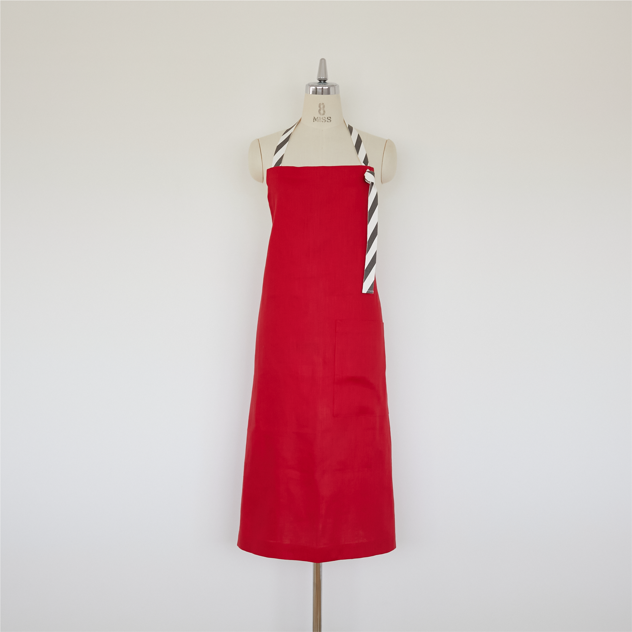 TAKIMAKI ORIGINAL ORGANIC APRON / RED – TKMK TAKIMAKI ORIGINAL ORGANIC APRON / RED – TKMK