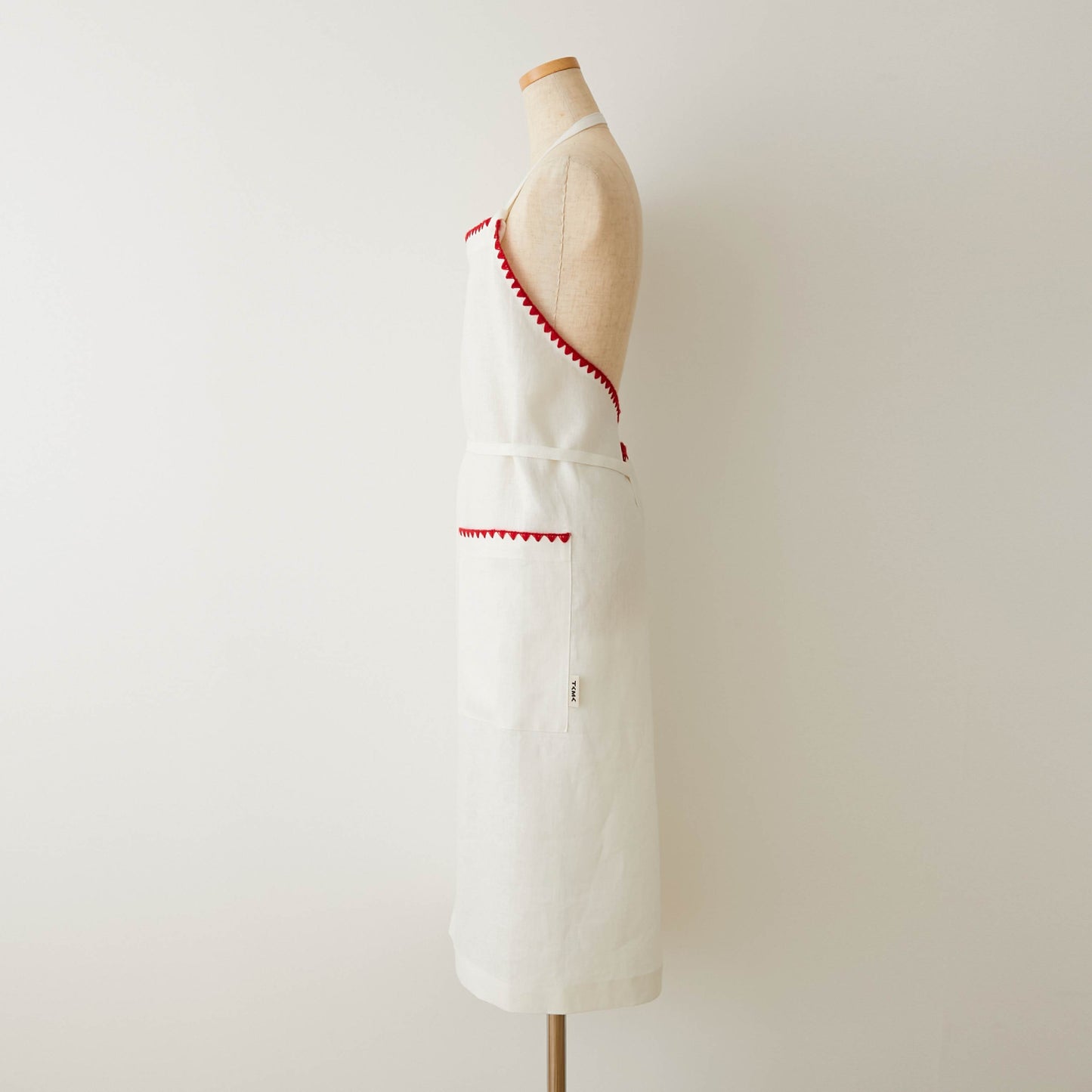 【12月初旬発送】TKMK ORIGINAL LINEN APRON / WHITE×RED