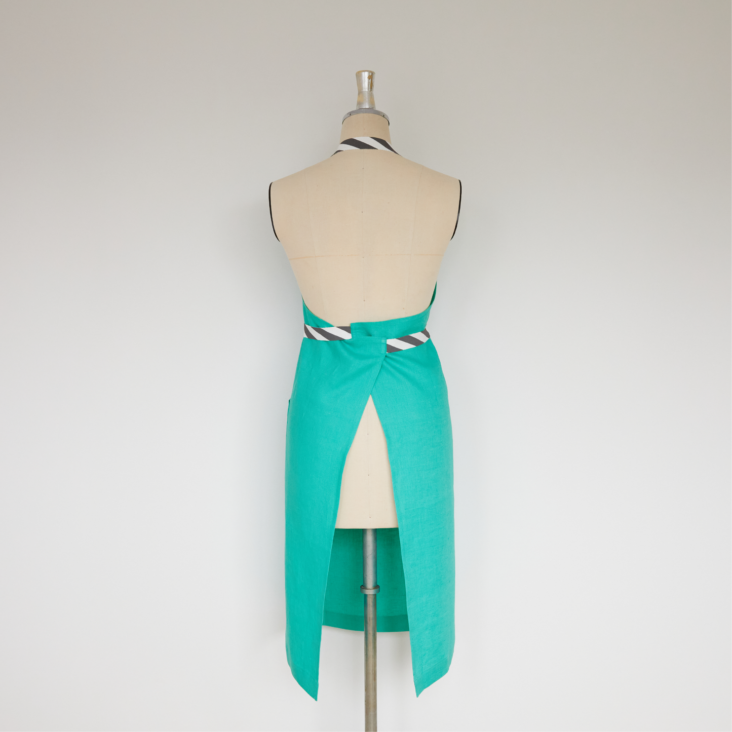 新品 TAKIMAKI タキマキ グリーン ミント 滝沢眞規子 新色】TAKIMAKI ORIGINAL ORGANIC APRON / MINT GREEN – TKMK