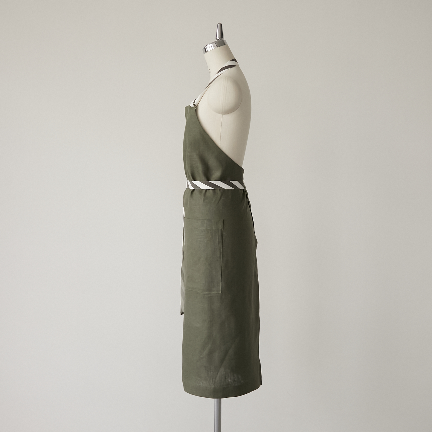 TAKIMAKI ORIGINAL ORGANIC APRON / KHAKI – TKMK® TAKIMAKI ORIGINAL ORGANIC APRON / KHAKI – TKMK®